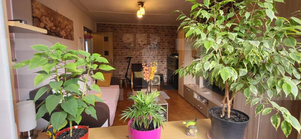 Apartament cu 3 camere in zona Soarelui