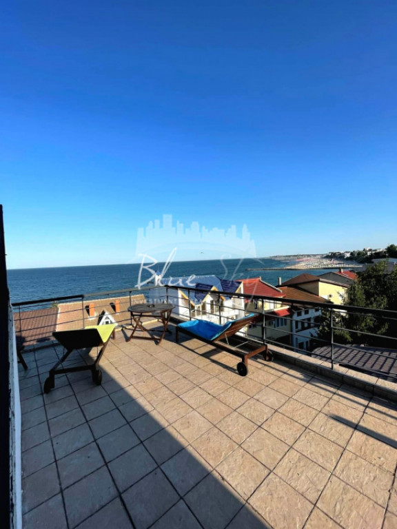 Apartament spațios cu 2 camere, la 150 m de plajă – Efor