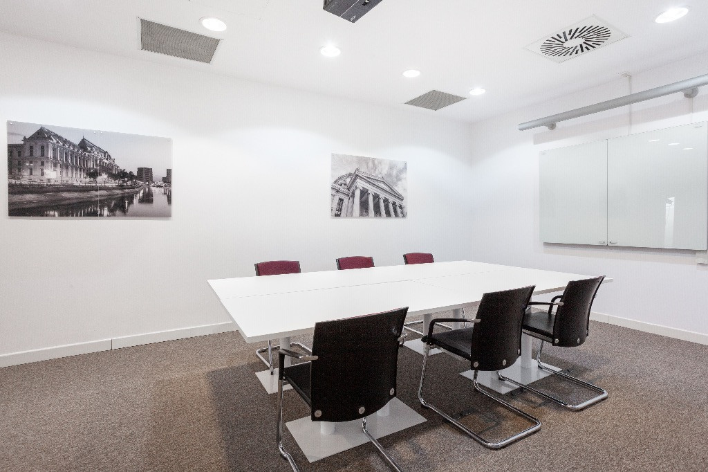 Spațiu de birou privat pentru 4 persoane în Regus Floreasca Plaza