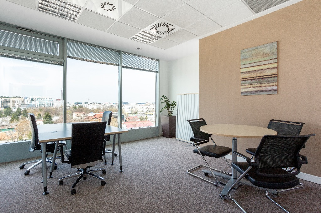 Spațiu de birou privat pentru 5 persoane în Regus Floreasca Plaza
