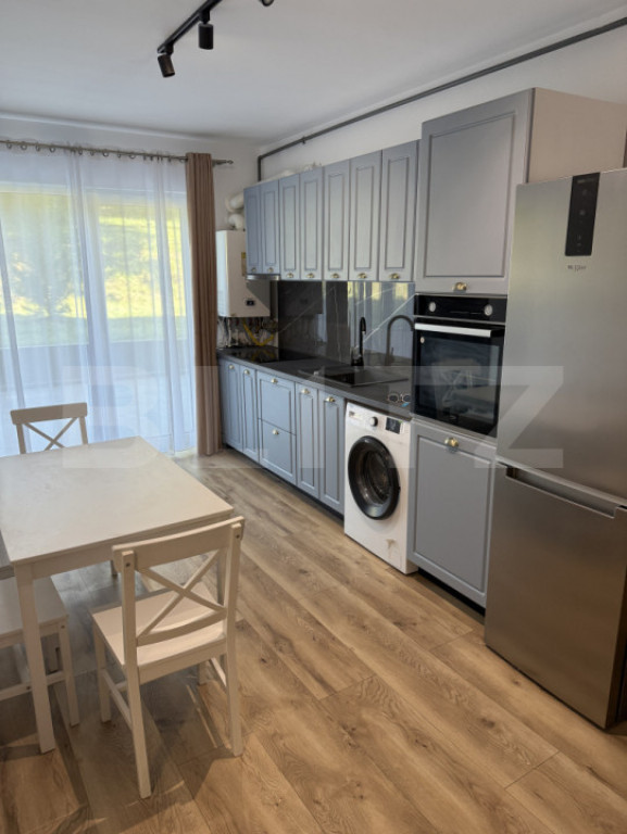 Apartament de vanzare, cu 2 camere, semidecomandat, 44 mp, z