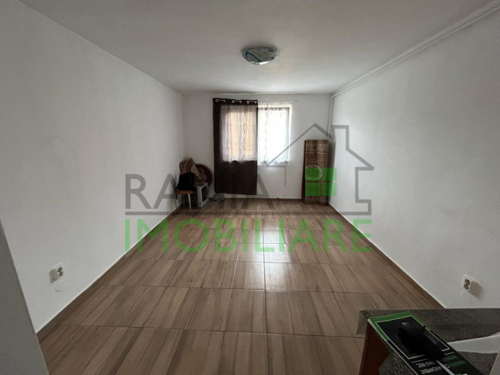 ???? Garsonieră cochetă în Zărnești – Preț excelent,