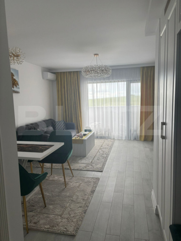 Apartament de vanzare, cu 4 camere, 114 mp totali, zona Univ