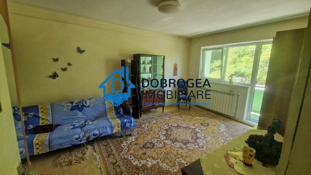 APARTAMENT 3 CAMERE DECOMANDAT , ETAJ 2, CENTRALA GAZ