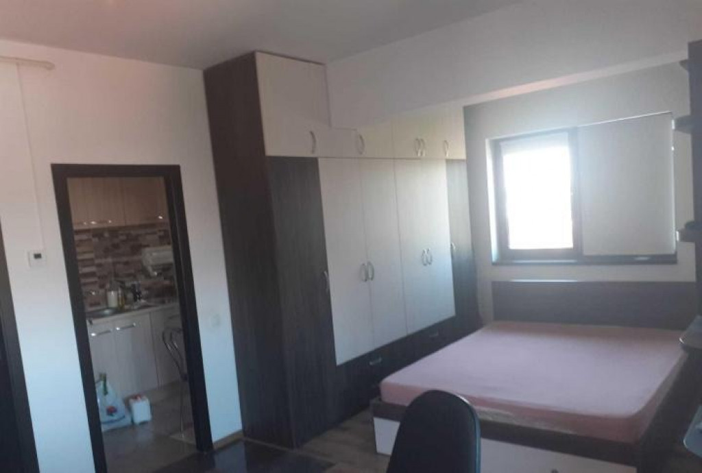 Eroii revolutiei metrou giurgiului bloc nou