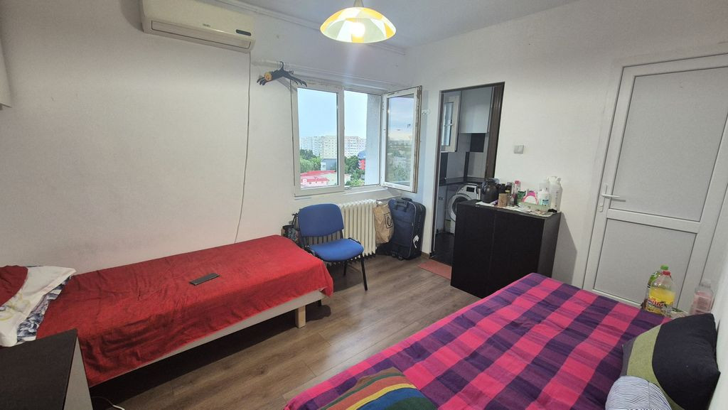 Garsoniera 19 mp str. Postavarul