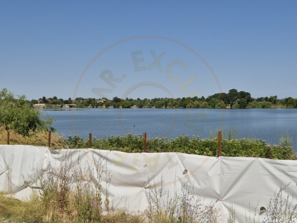 Priveliste spre lac!