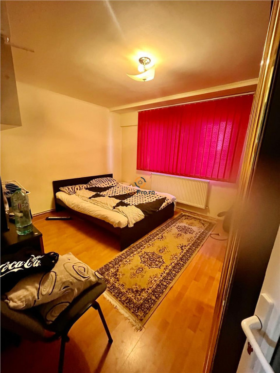Apartament 1 camera la mansarda cu centrala proprie zona Soa
