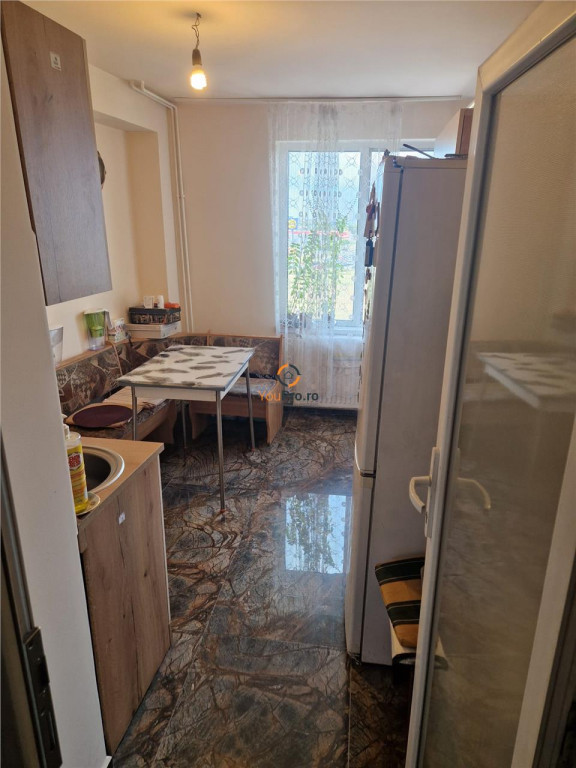 Apartament 4 camere | 2 niveluri | 90 mp | Zona Buziasului