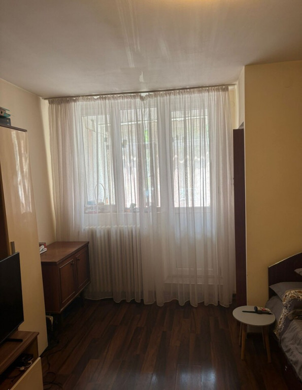 DEMOCRATIEI - gars.cf1,sd,p/4 cu balcon,G,F,T - 38900 euro