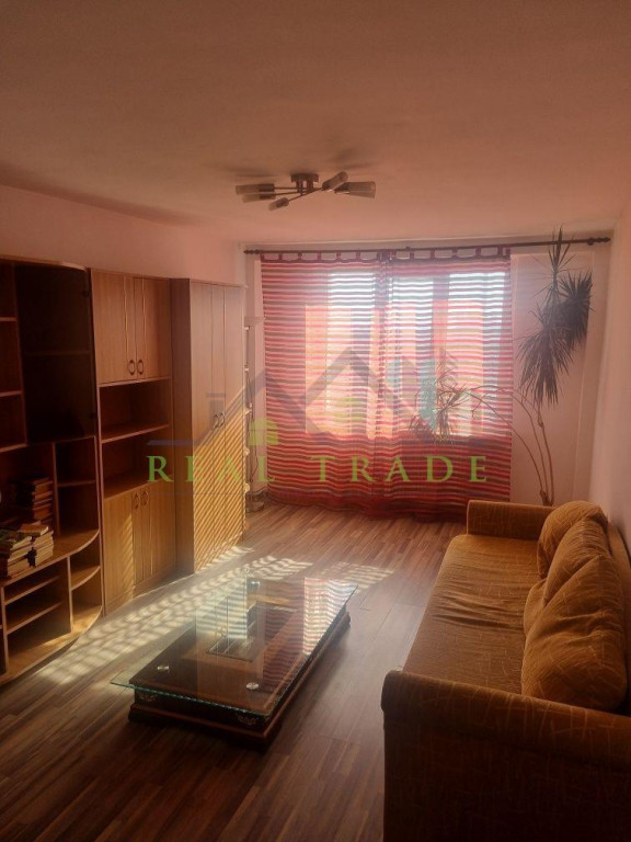 Apartament 3 camere zona Vlahuta