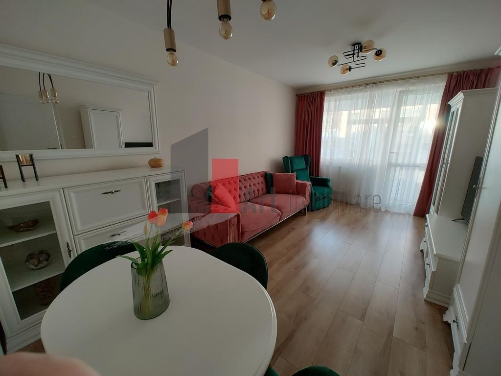 Apartament spațios, cu 3 camere, finisaje premium