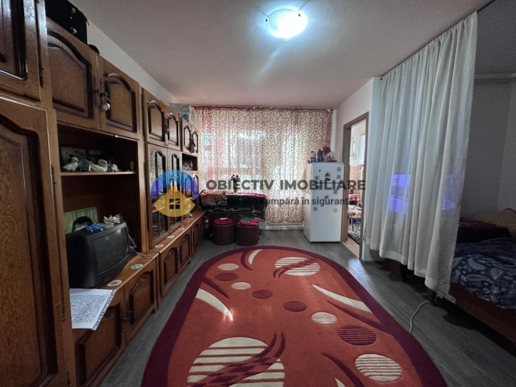 Garsoniera 1 camera- zona Darmanesti