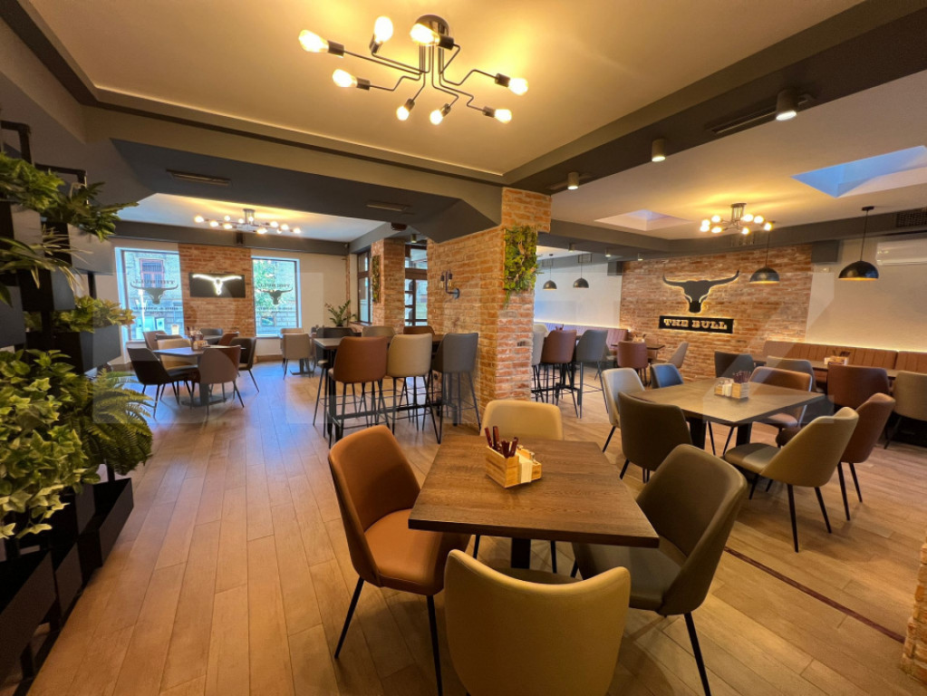 ????️ Restaurant de vânzare, 500 mp, zona centrul