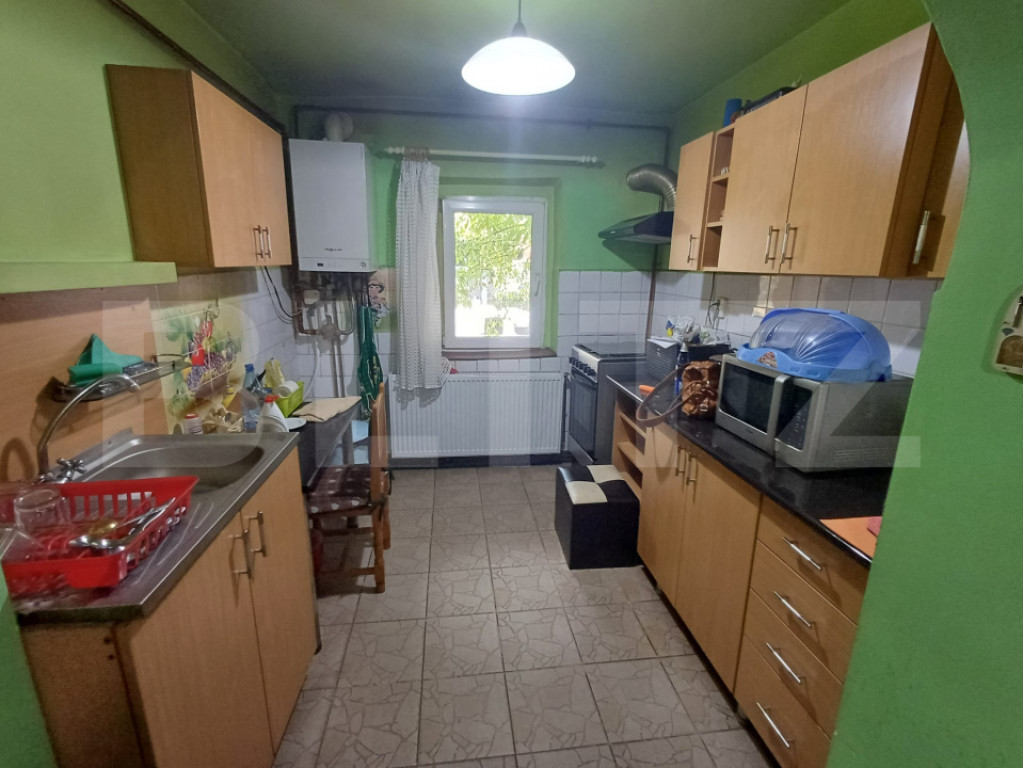 Apartament de vanzare, cu 2 camere decomandat, 50+18 mp, zon