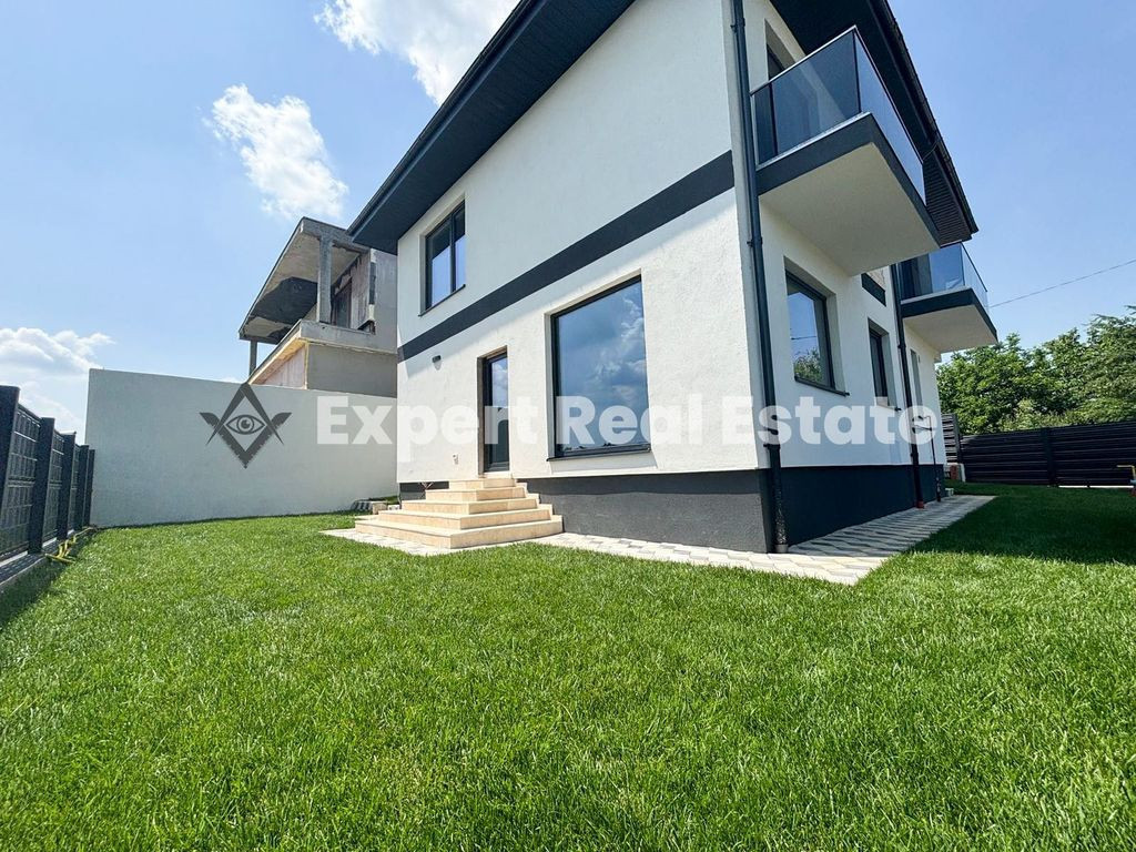 VILA INDIVIDUALA-CORBEANCA -LAGUNA ALBASTRA