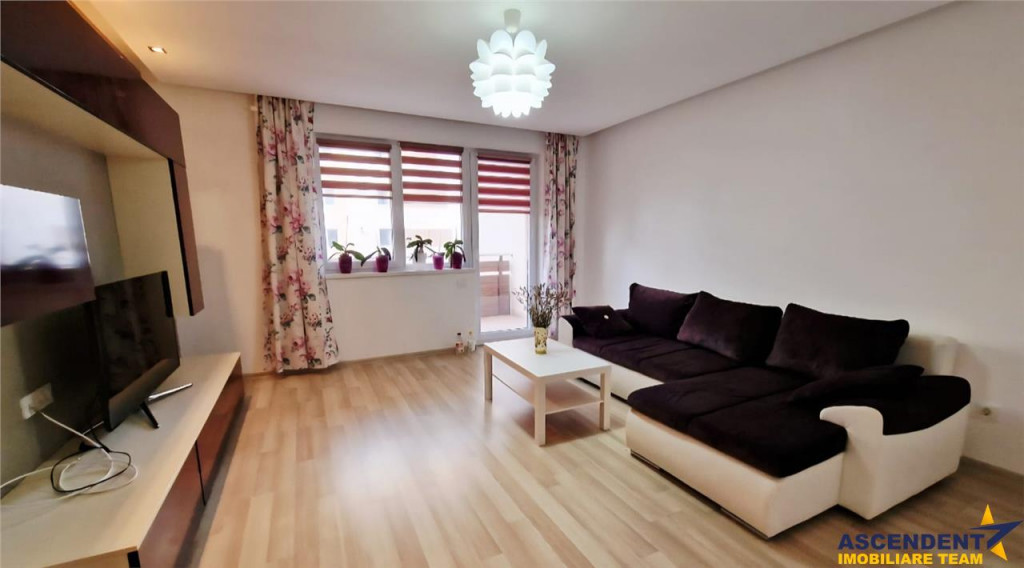 Apartament doua camere, structura decomandata, Urban Tractor