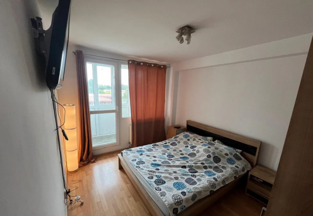 Apartament de 3 camere ( CU CENTRALA )-Drumul Taberei-Raul D