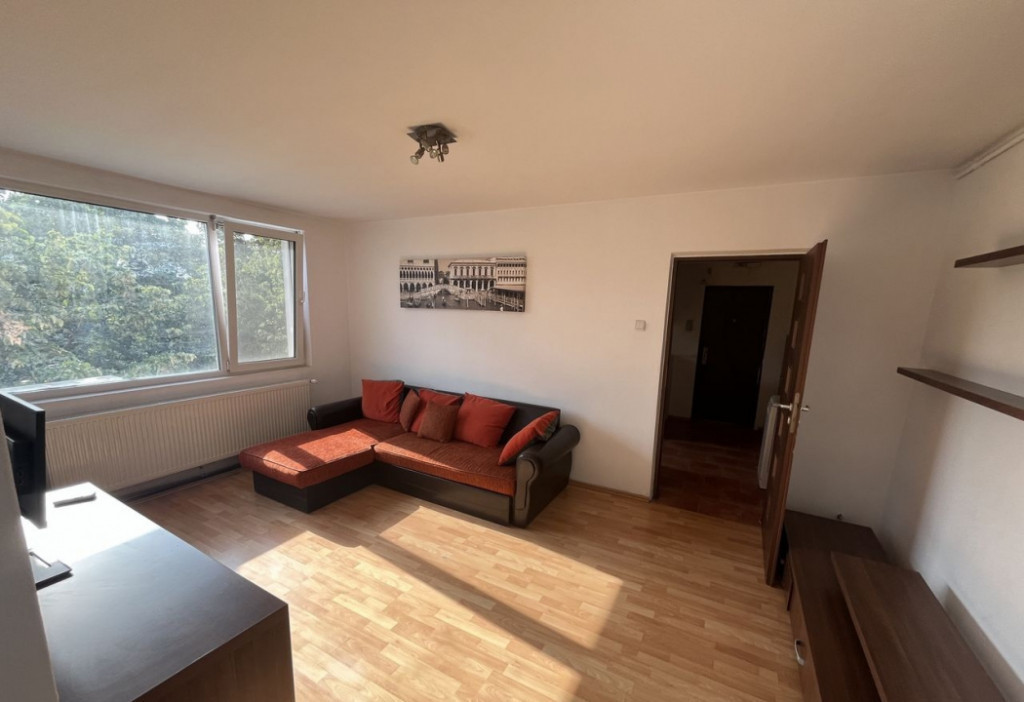 Apartament de 3 camere ( CU CENTRALA )-Drumul Taberei-Raul D