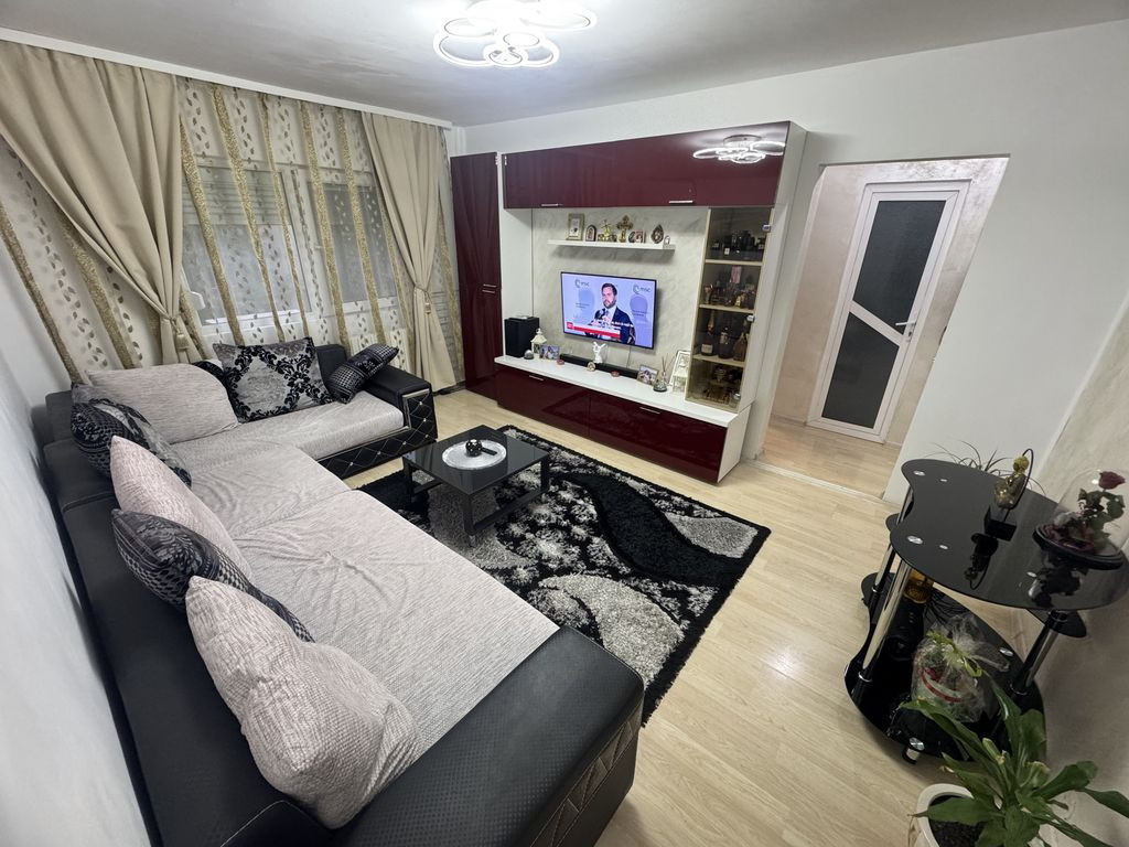 Apartament 2 camere zona Cet