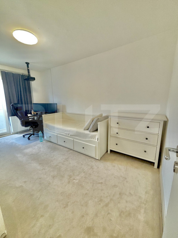 Garsoniera Splendida + balcon, etaj 3/4, zona Aradului