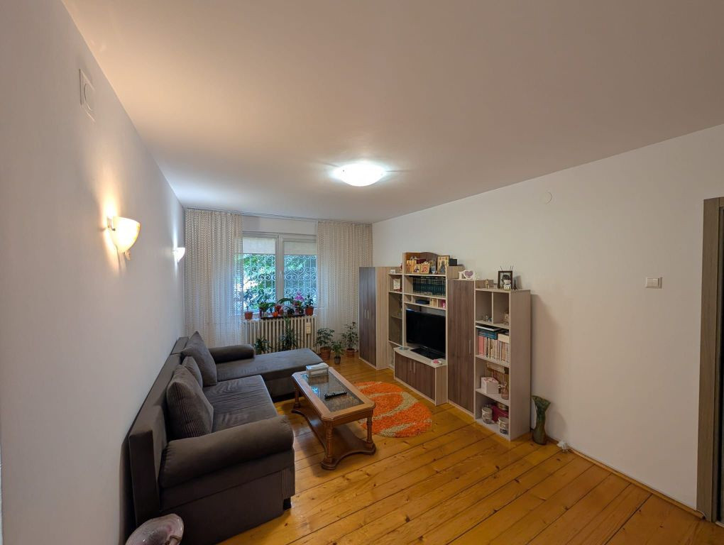 Apartament 4 camere mobilat și utilat Str. Soldat Vasile...