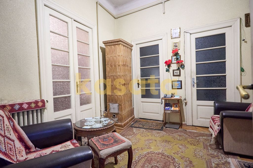 CASĂ CLASICĂ DE VANZARE CU POTENȚIAL PREMIUM ÎN ZONA ...