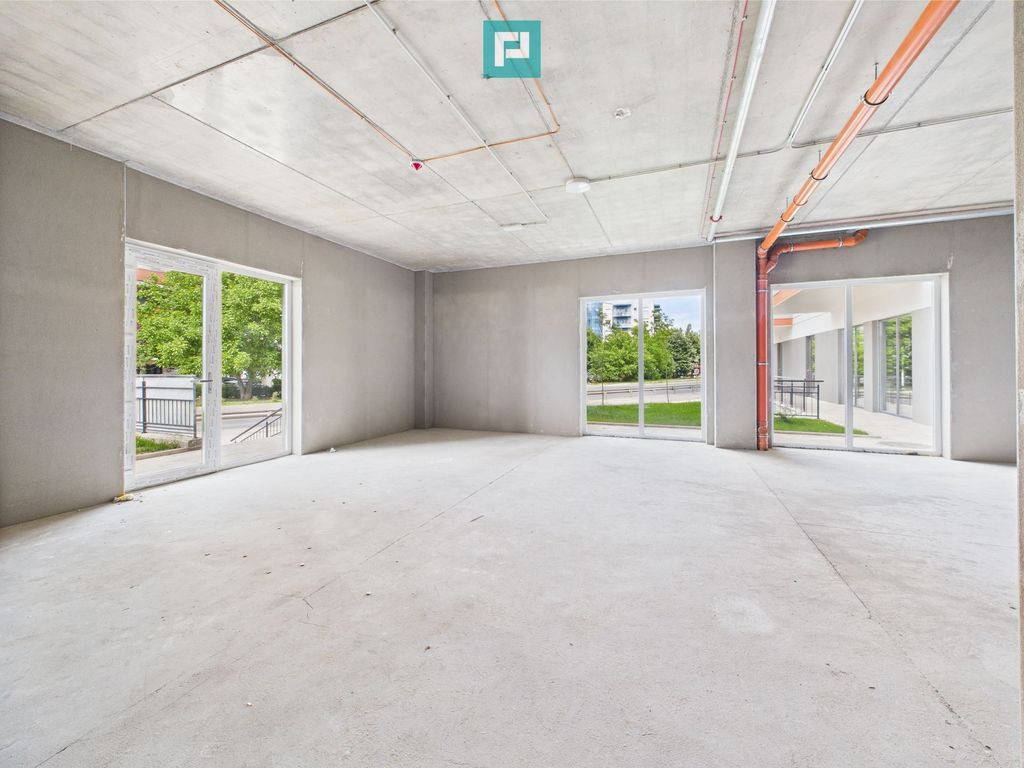 Spațiu SAD 90 mp vizibilitate și trafic intens