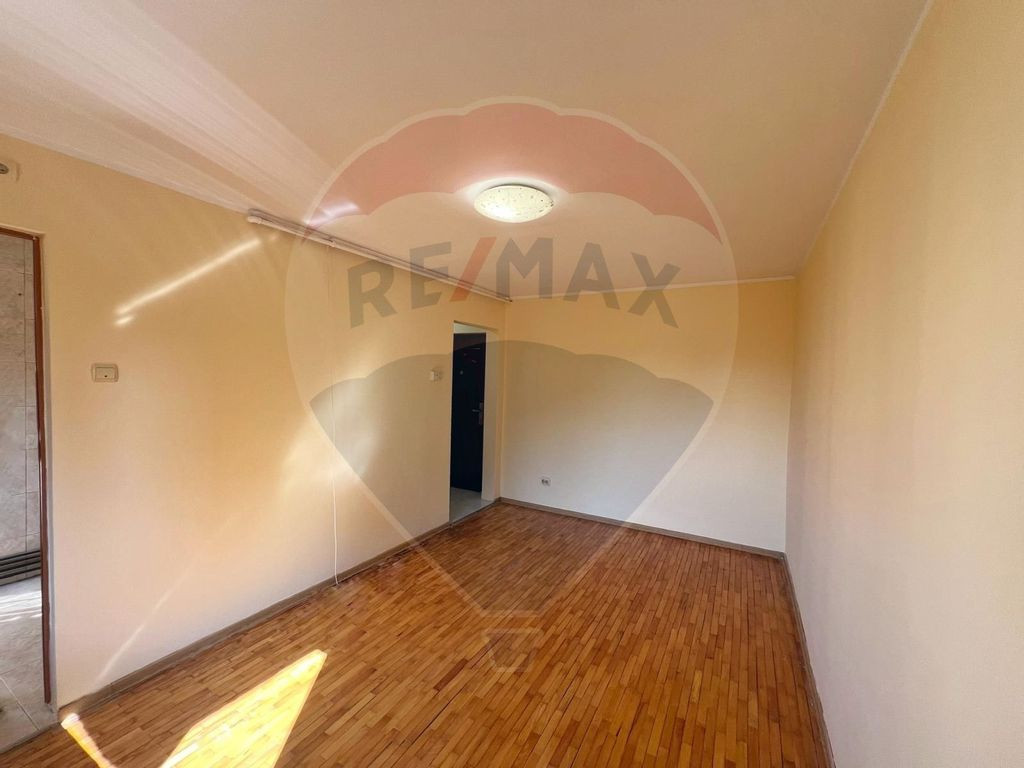 Garsoniera de vanzare