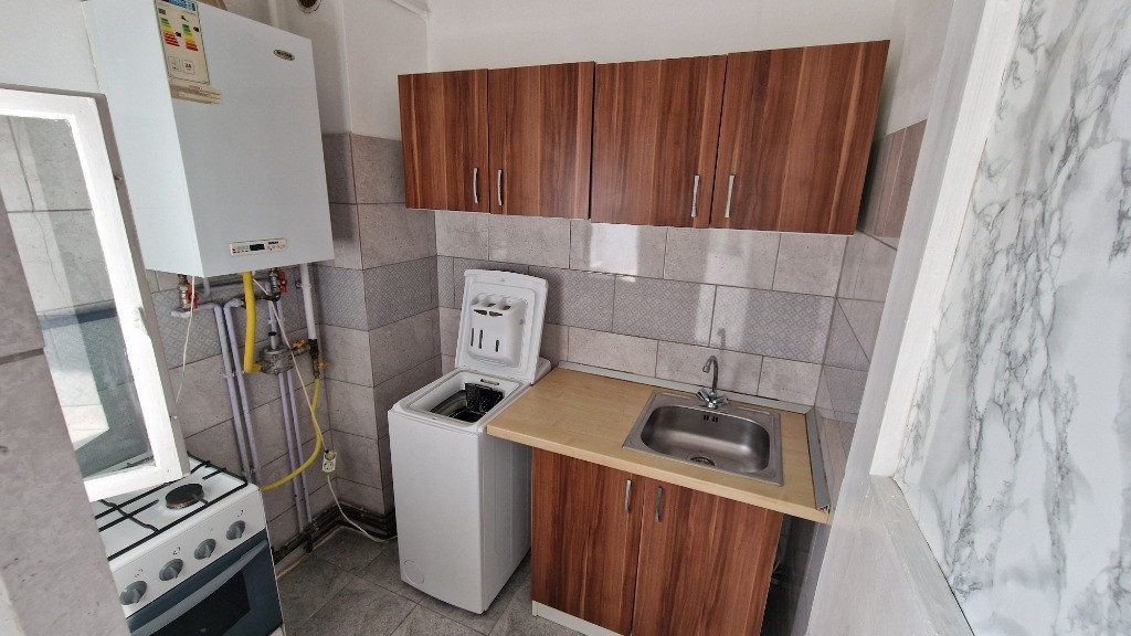 Garsonieră Tractoru