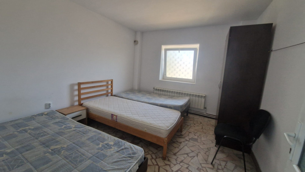 CENTRAL- 3 CAMERE , 6 PATURI ,PARTER, PRETABIL MUNCITORI