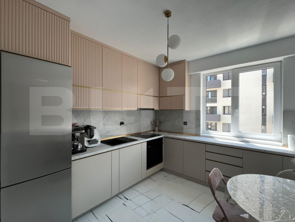 Apartament de vanzare, cu 4 camere, 90 mp, zona Ampoi3