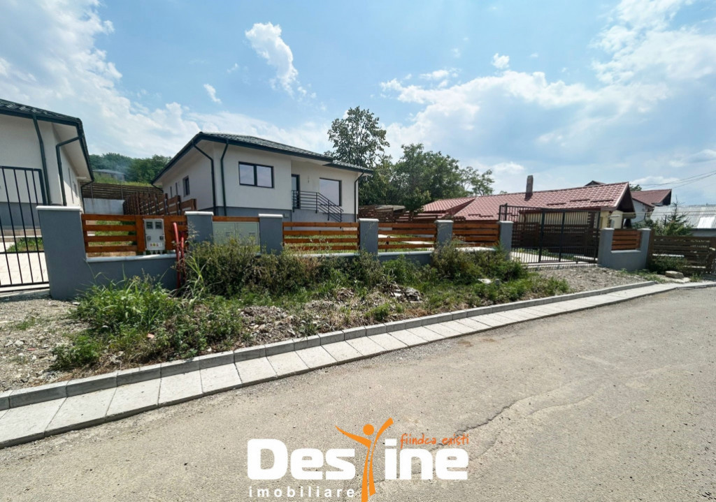 Casă individuală 4 camere 115 mp 480 mp teren Valea Lupulu
