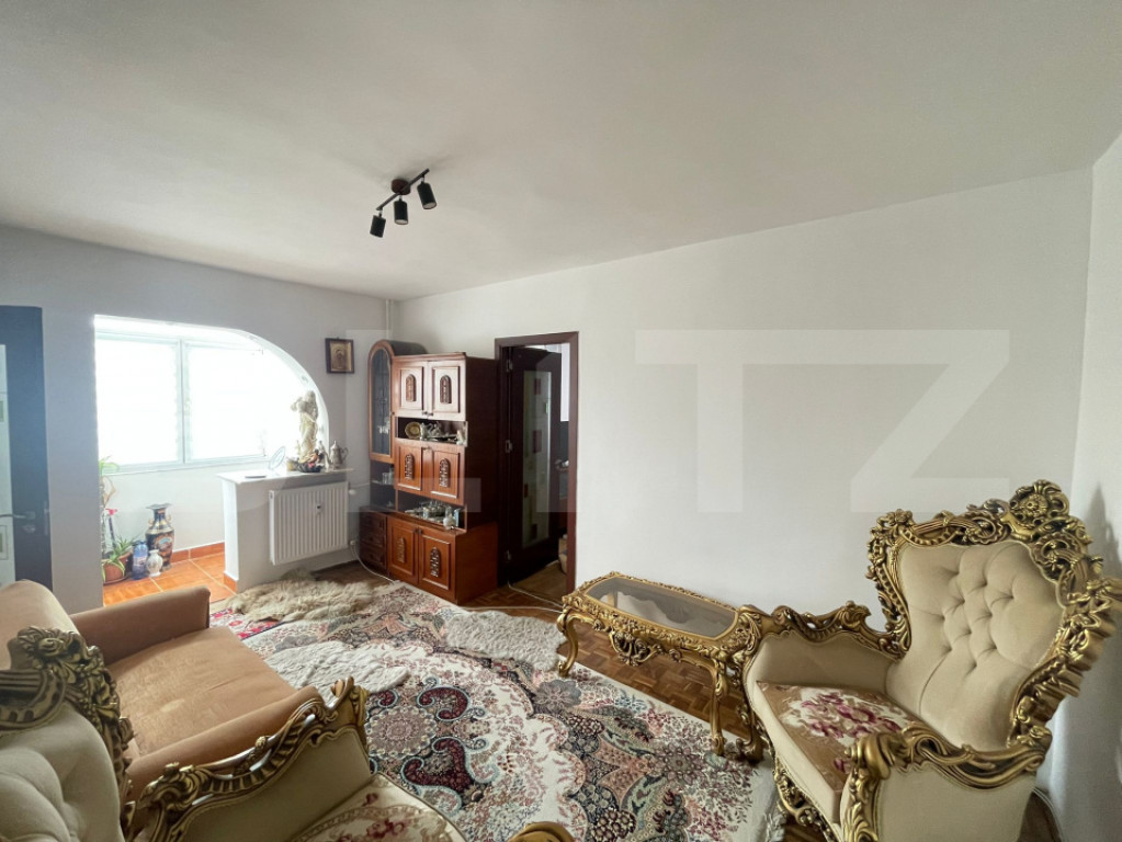 Apartament 44 mp, etaj2, zona Valea Rosie