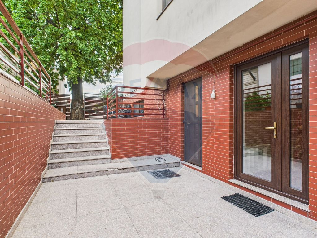 Apartament 3 camere | curte 94 mp | Bucurestii Noi