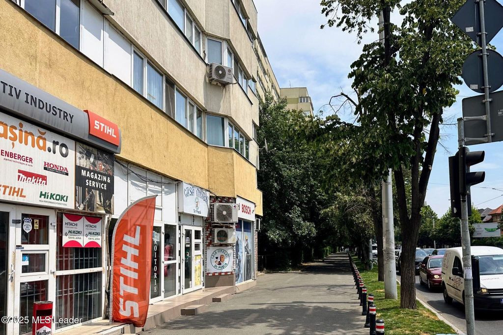 Soseaua Iancului - 3 camere 89.9 mp, bloc 1978, etaj 1, o...