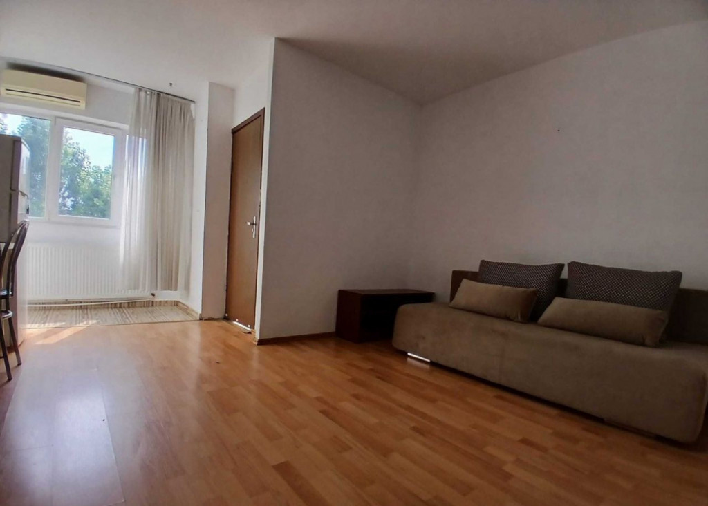 Garsoniera / Dristor / 5 minute Metrou