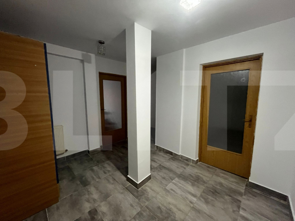 Apartament de inchiriat, 3 camere, etaj 1, zona Bucovina