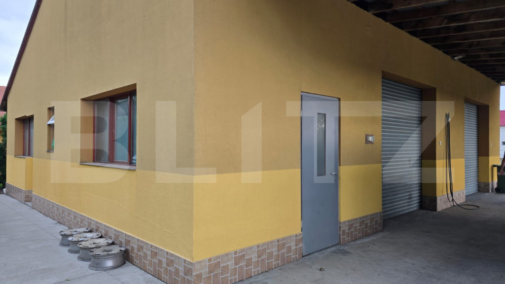 Spatiu comercial 97 mp , Teren - 530 mp - Odoreu