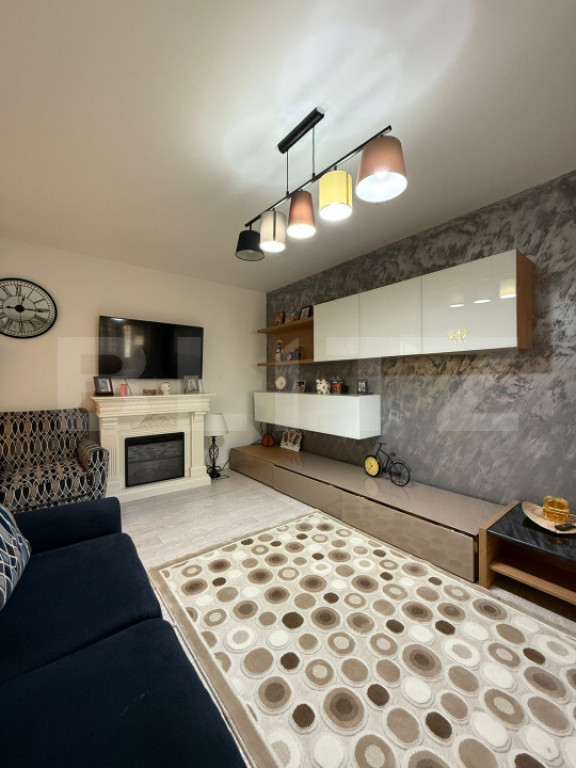 Apartament 3 camere, Decomandat, Ultrafinisat, Zona centrala