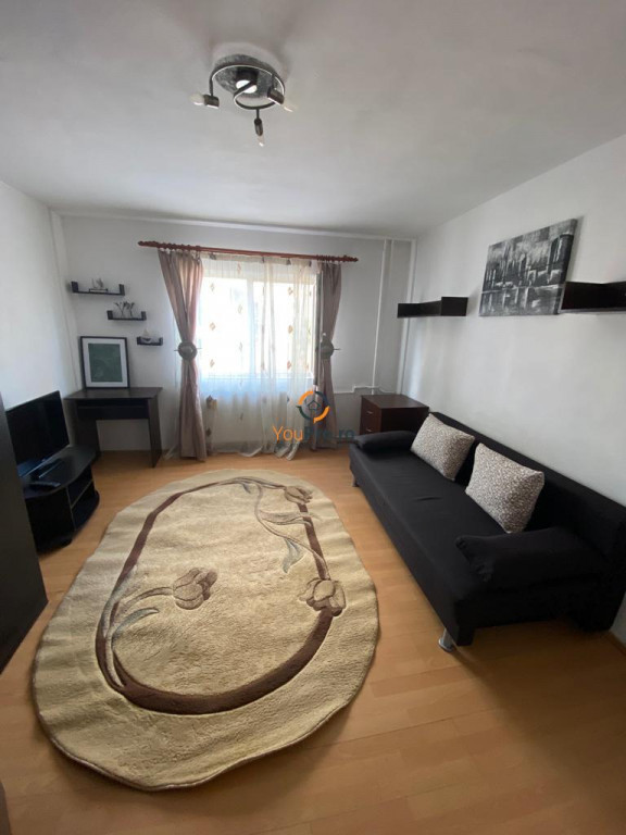 Garsoniera de etaj 3 zona Aradului