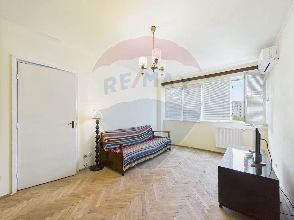 Apartament cu 2 camere de vânzare Pajura