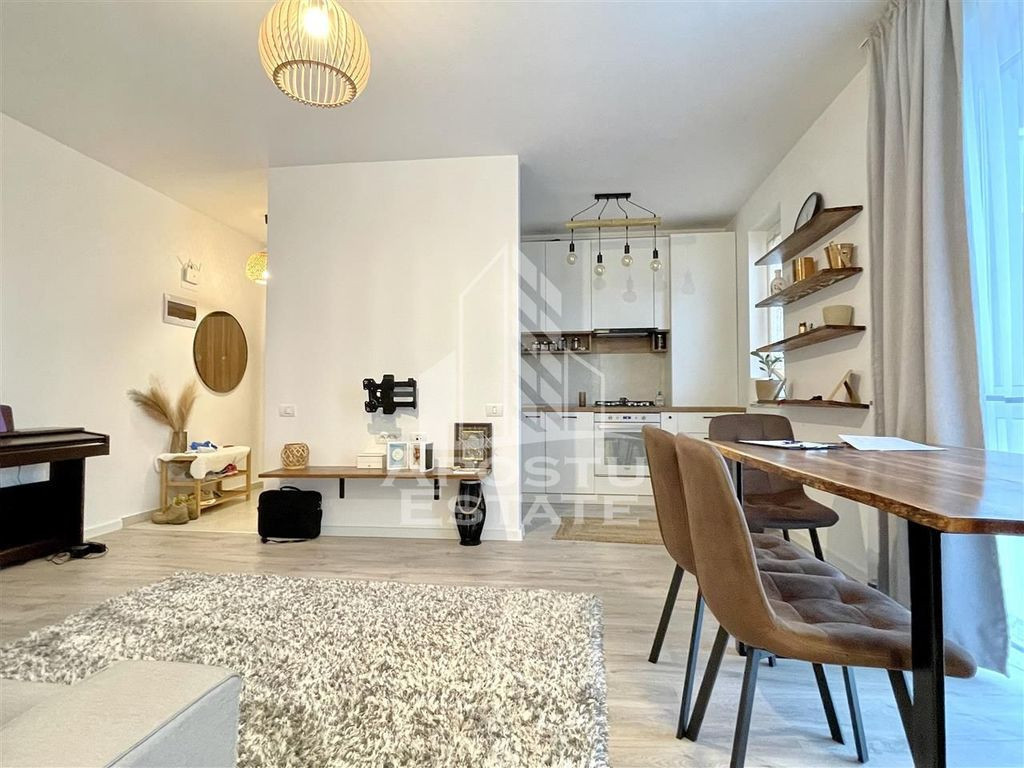 Apartament 3 camereetaj intermediar loc de parcare inclus...