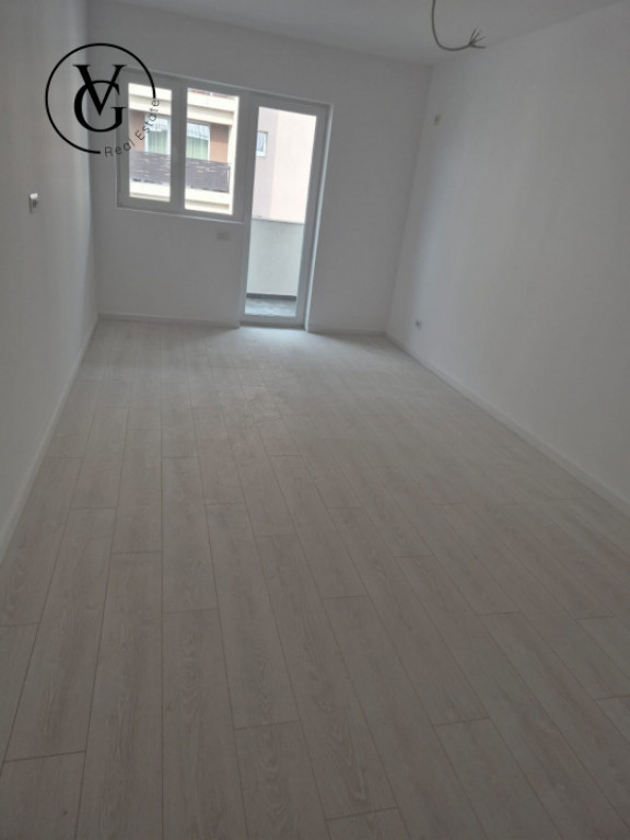 Apartament 2 camere - Aparatorii Patriei - Decomandat