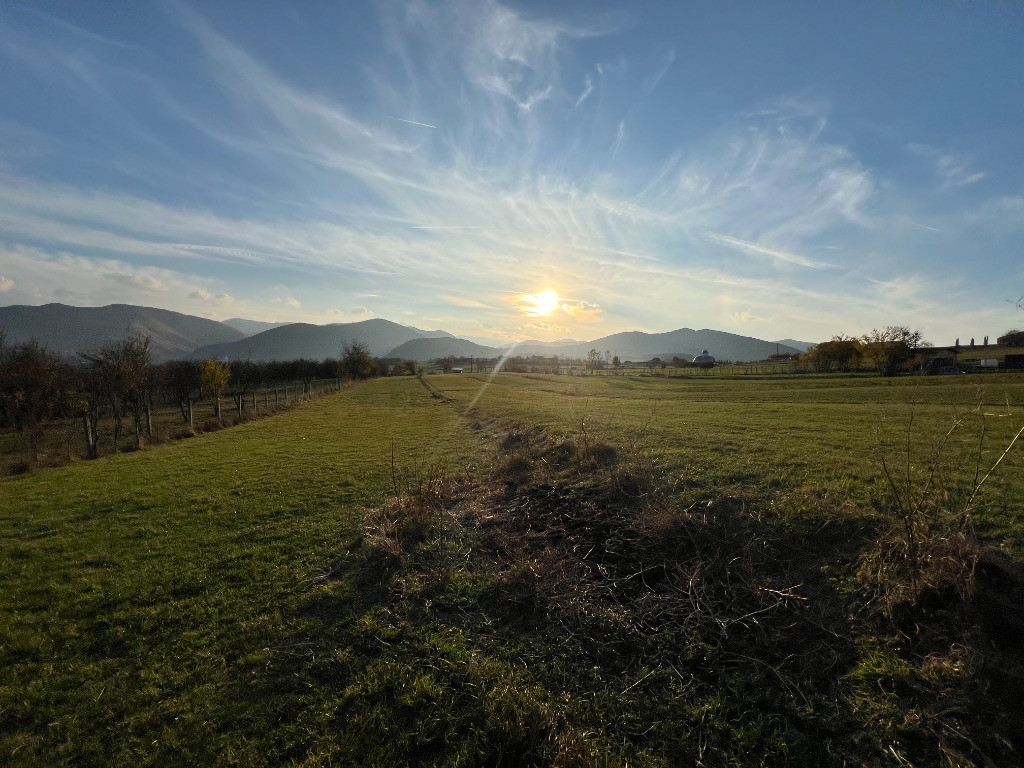 Teren de vânzare – ideal pentru cabană – Rășinari, jud. Sibiu (2000 mp