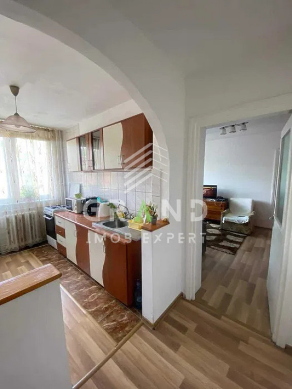 Ap 2 camere, BALCON INCHIS, zona Grigorescu