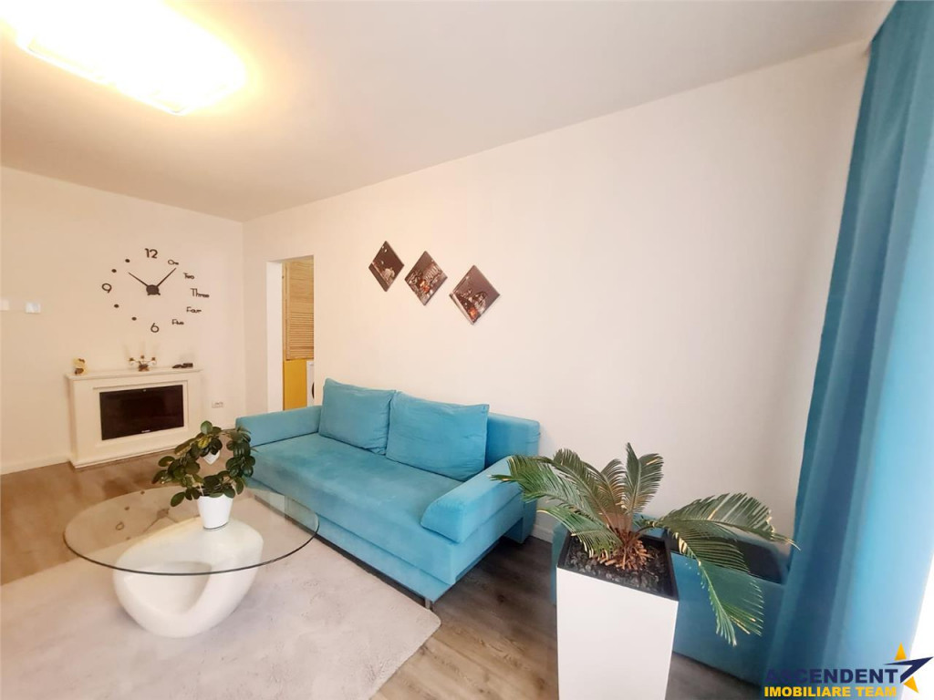 Decomandat si renovat complet, Cartier Astra, Brasov