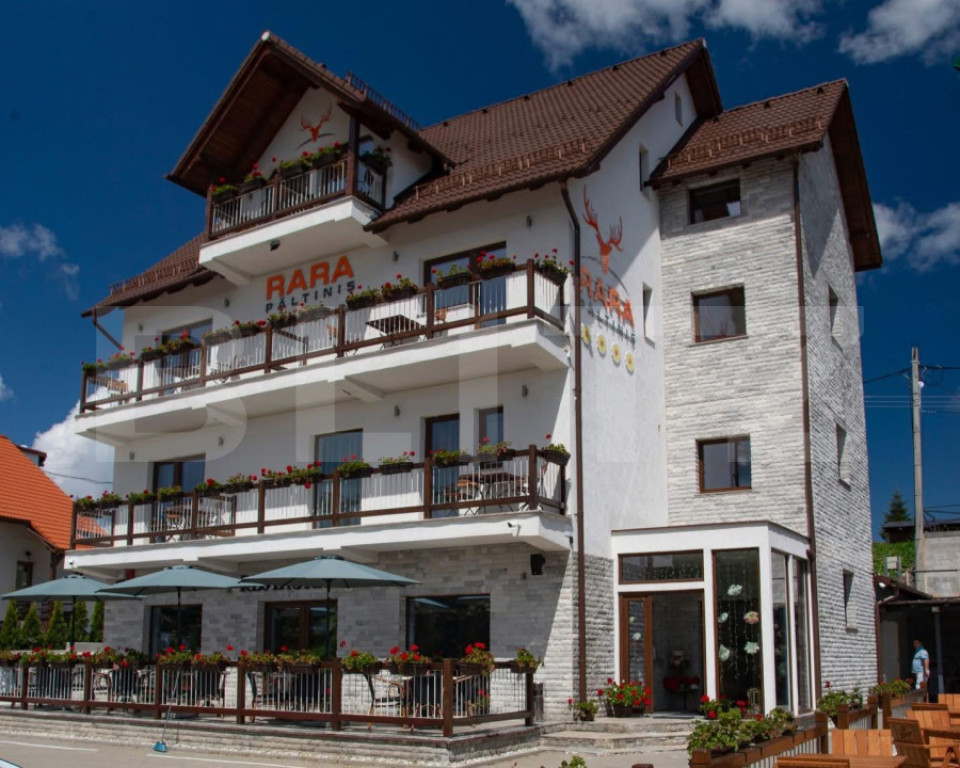 Pensiune de închiriat integral – Păltiniș , 12 camere