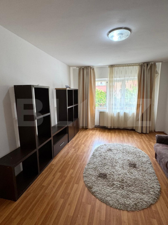 Apartament 2 camere, decomndat, etaj 1 Racadau de vanzare
