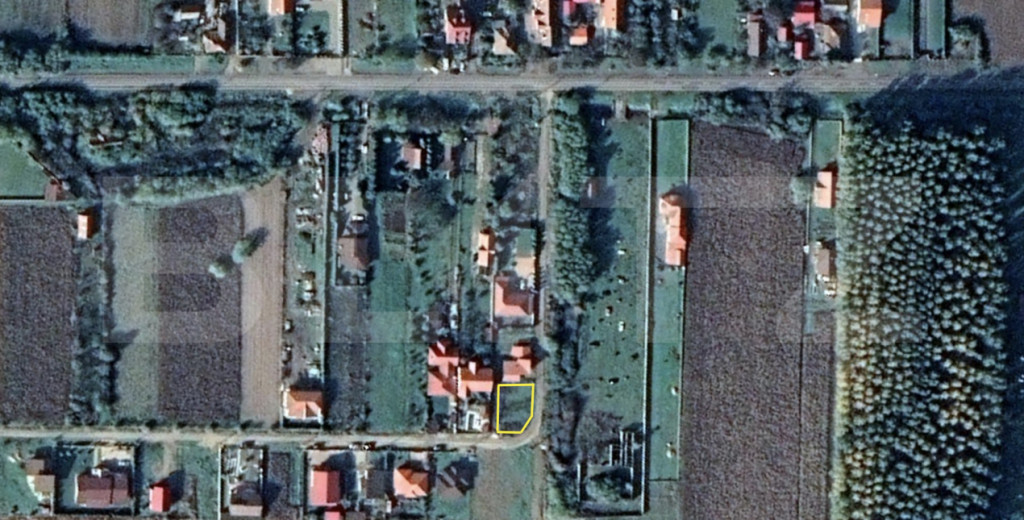 Teren intravilan , 5 arii , zona Aquastar